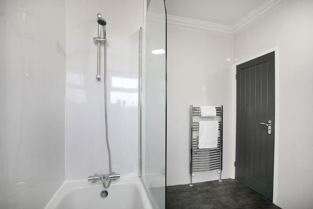 Cudworth House, Barnsley For Contractors & Families, Free Parking, High Speed Wifi Etc Exterior foto